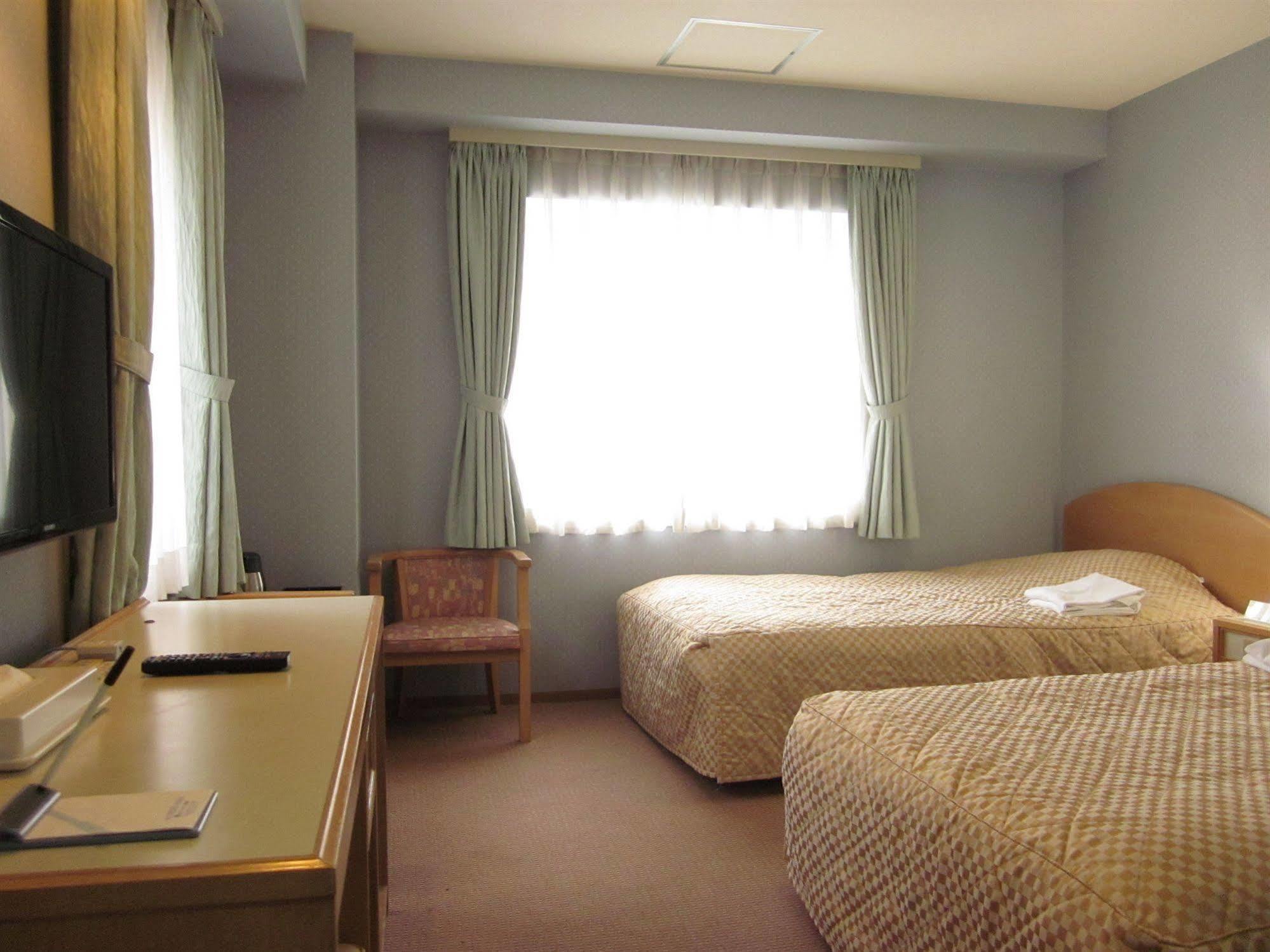 Hotel Harbour Yokosuka Bagian luar foto